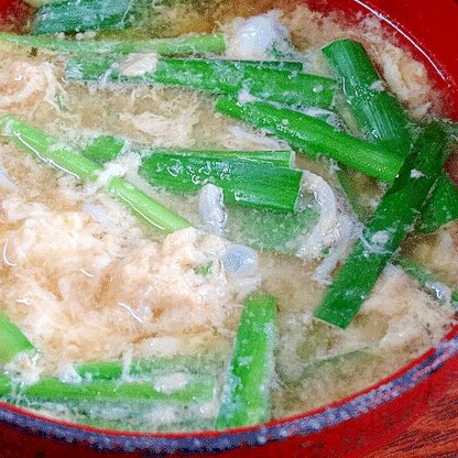 ふわっふわが旨い！　朝の「ニラ玉味噌汁」